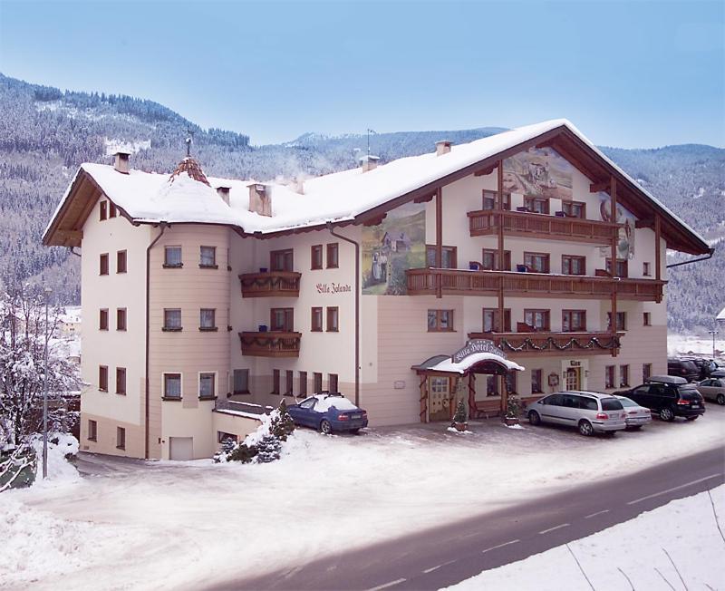 Hotel Villa Jolanda Ziano di Fiemme Extérieur photo