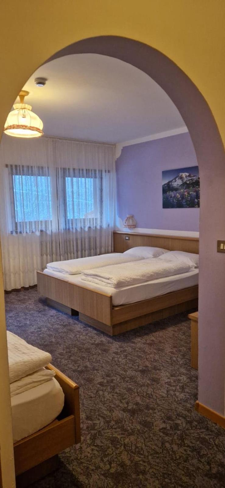 Hotel Villa Jolanda Ziano di Fiemme Extérieur photo